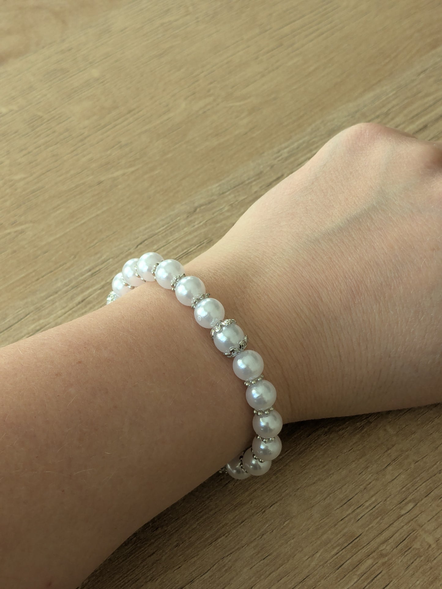 Bracelet perles imitation blanc