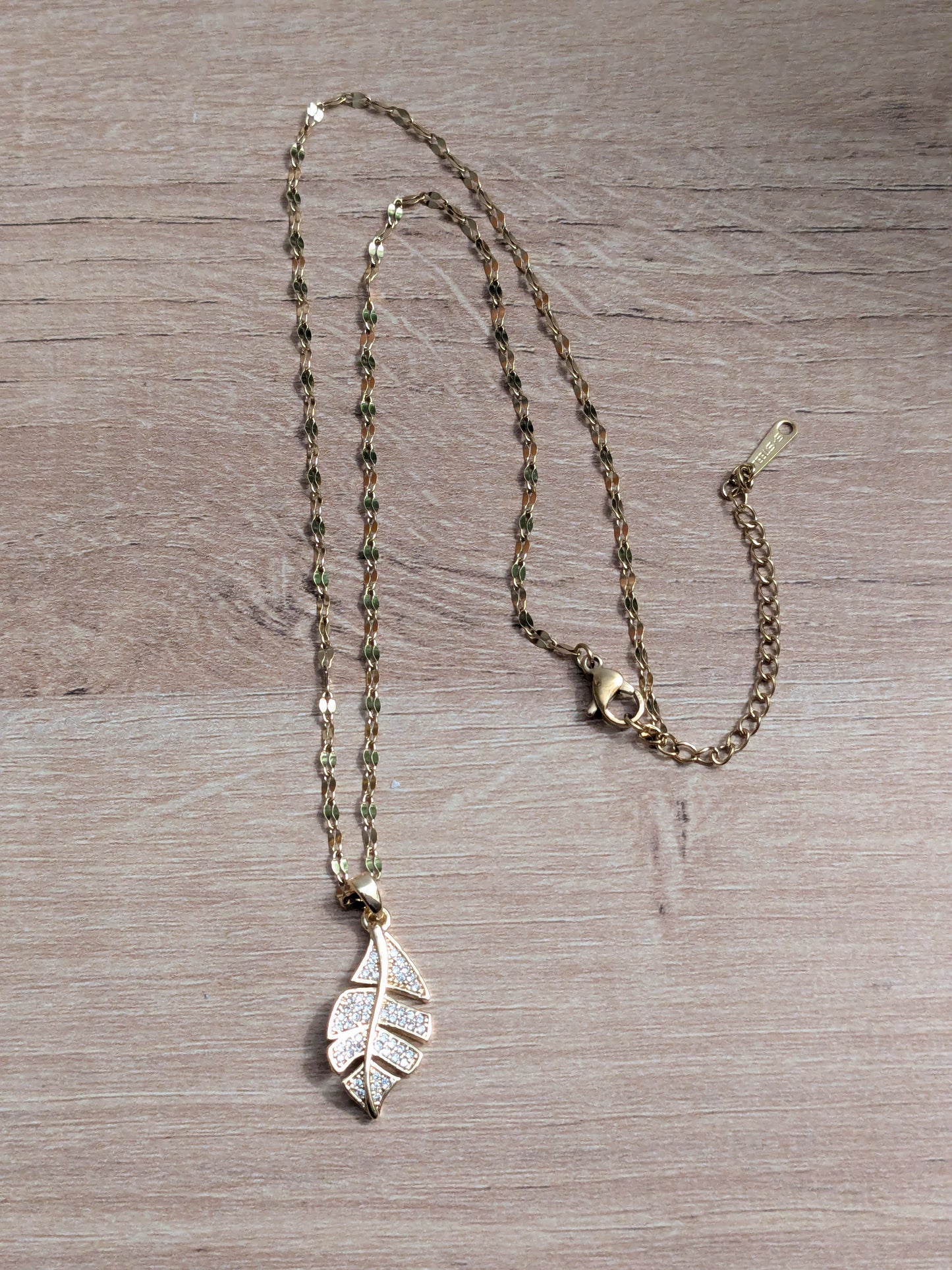 Collier Feuille