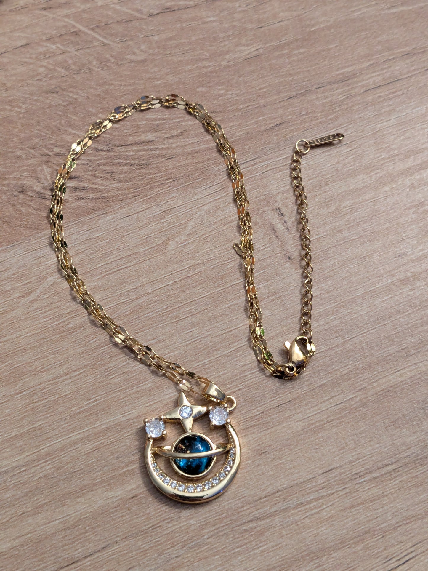 Collier Petite Planète