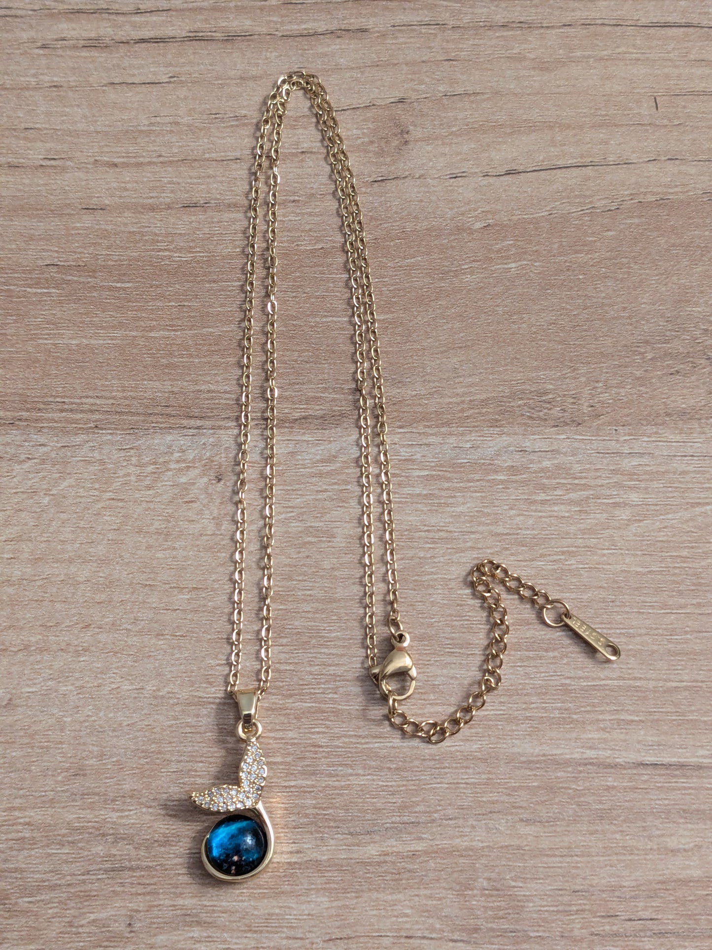 Collier Baleine