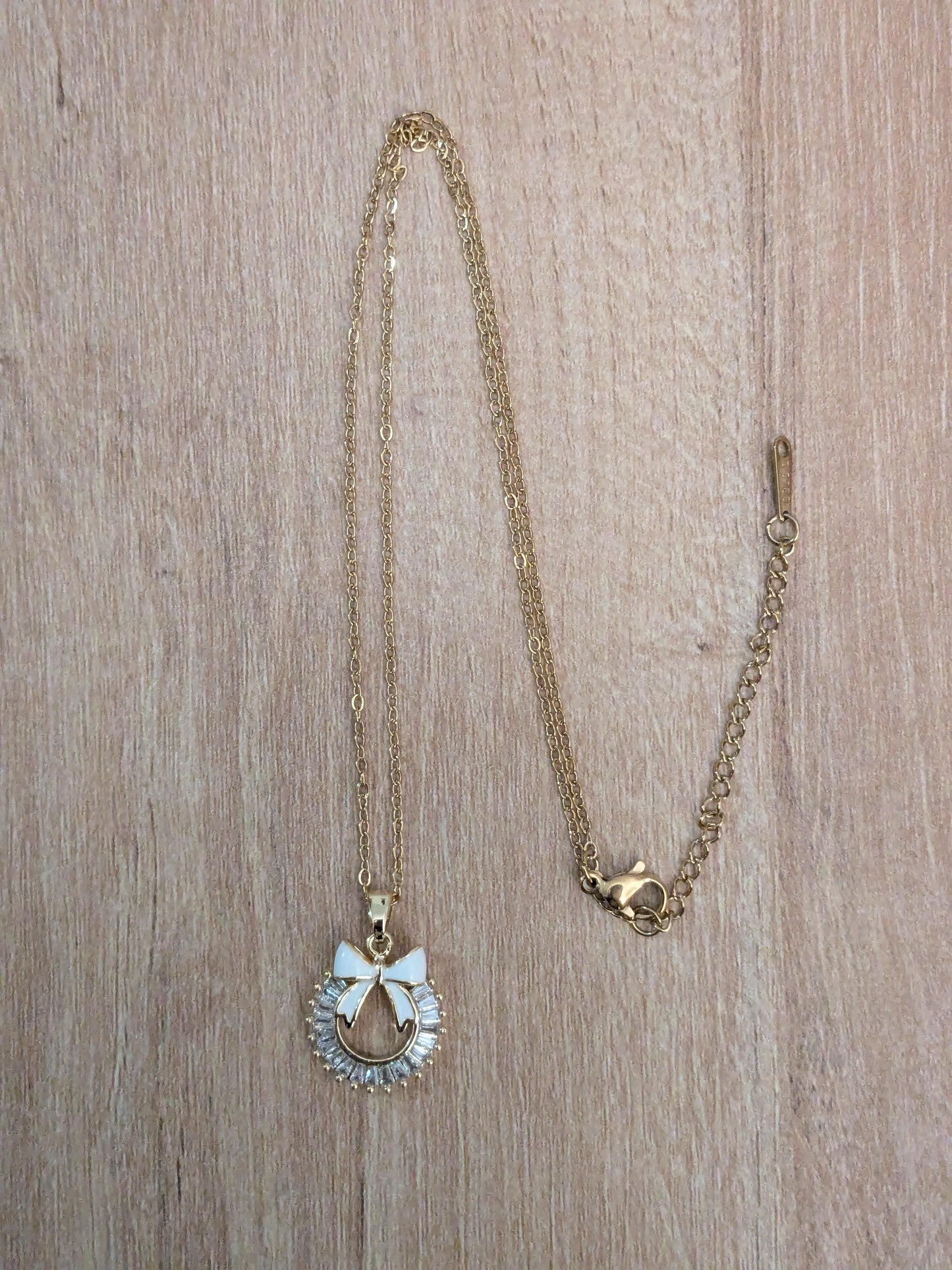 Collier Noeud