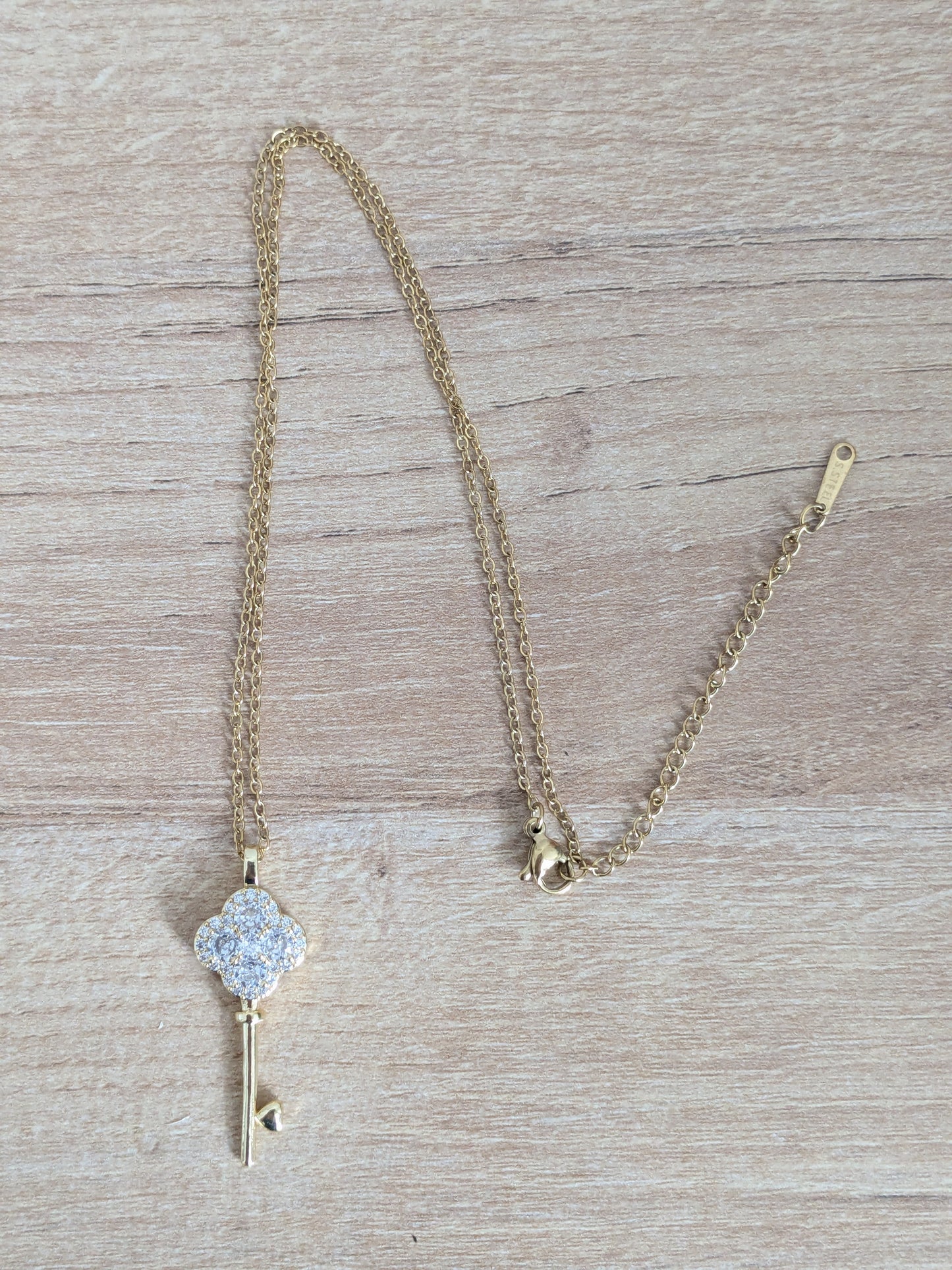 Collier Clé