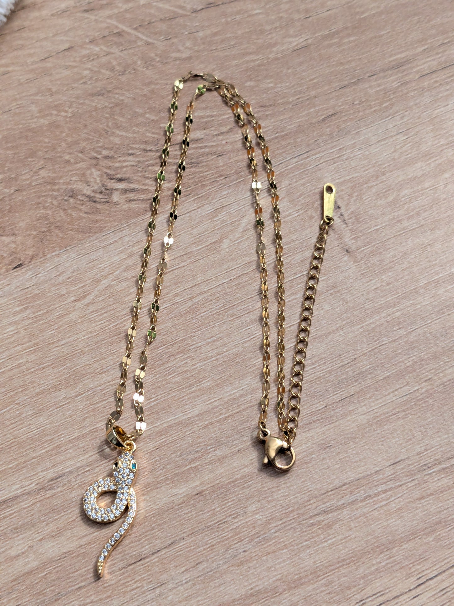 Collier Serpent