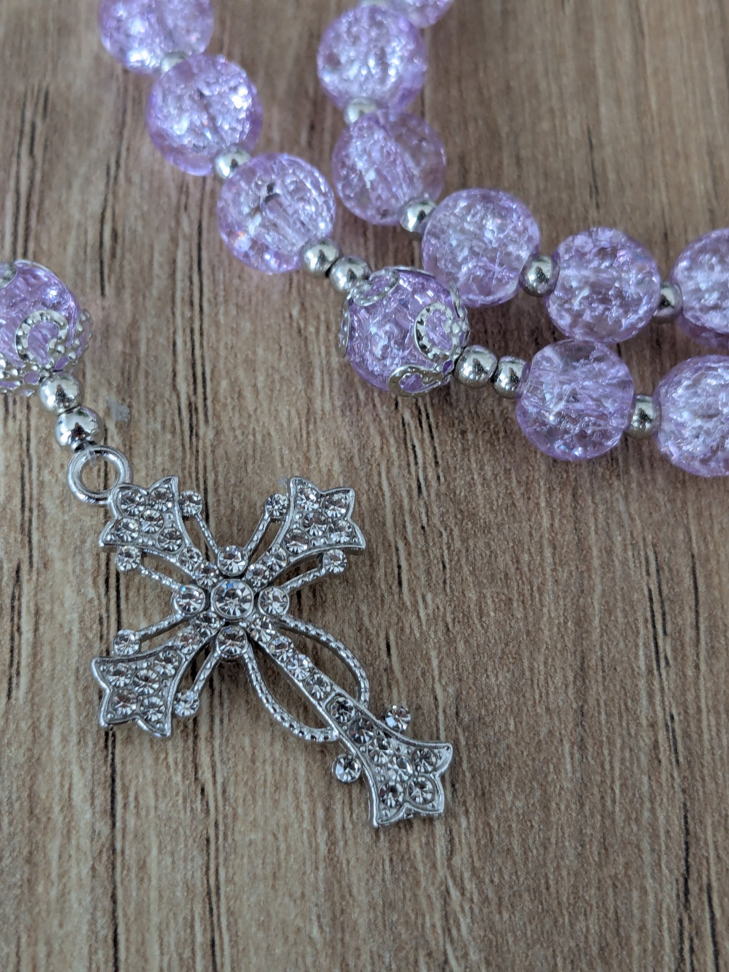 Chapelet en verre violet
