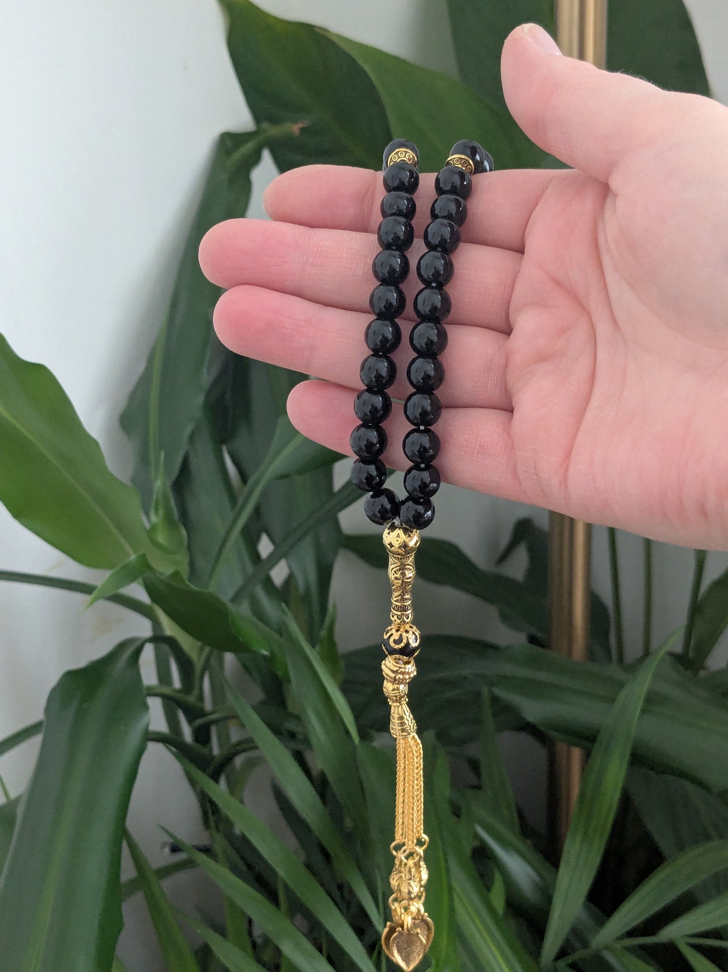 Petit misbaha en verre noir