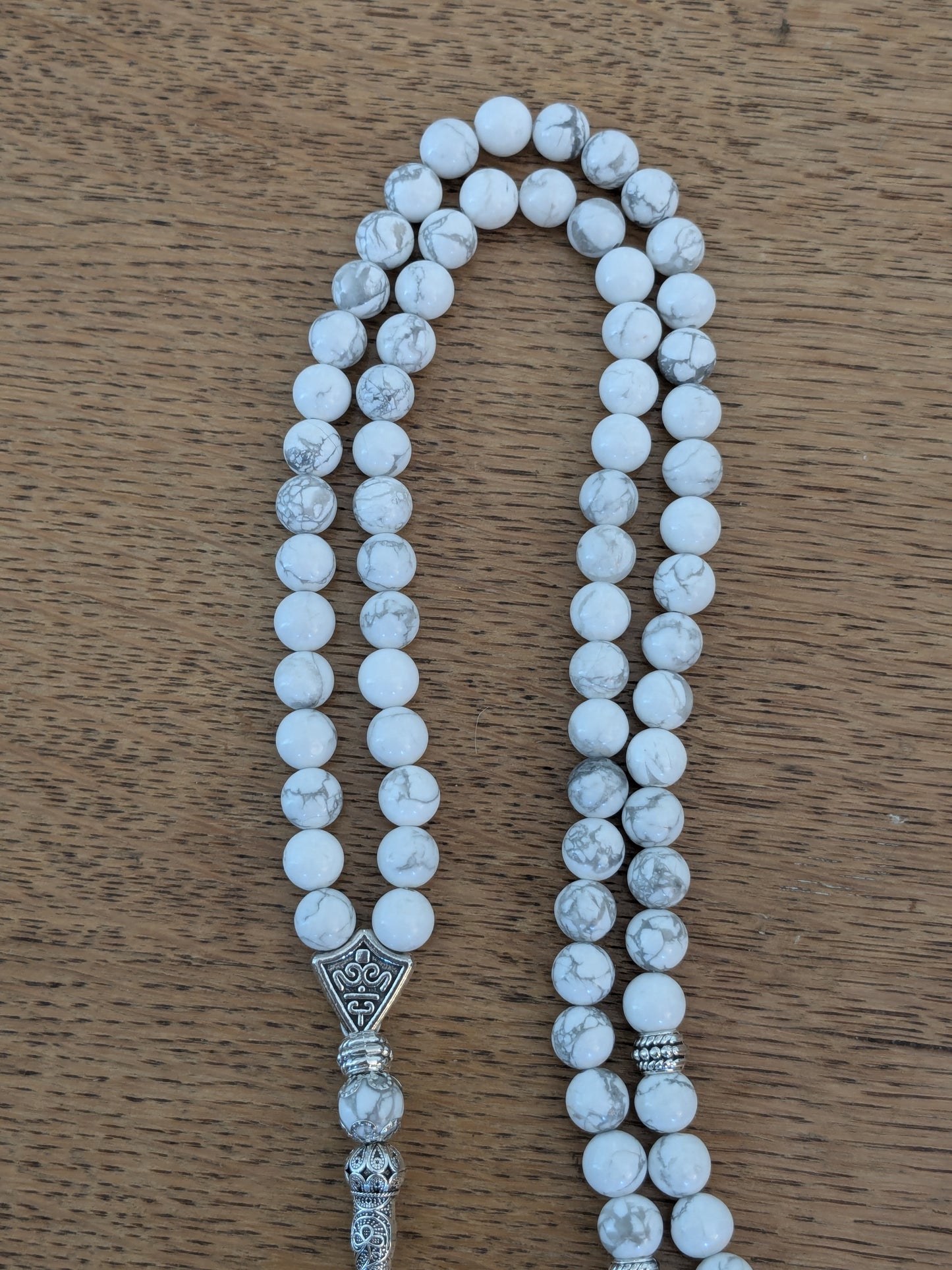Grand misbaha en Howlite blanche