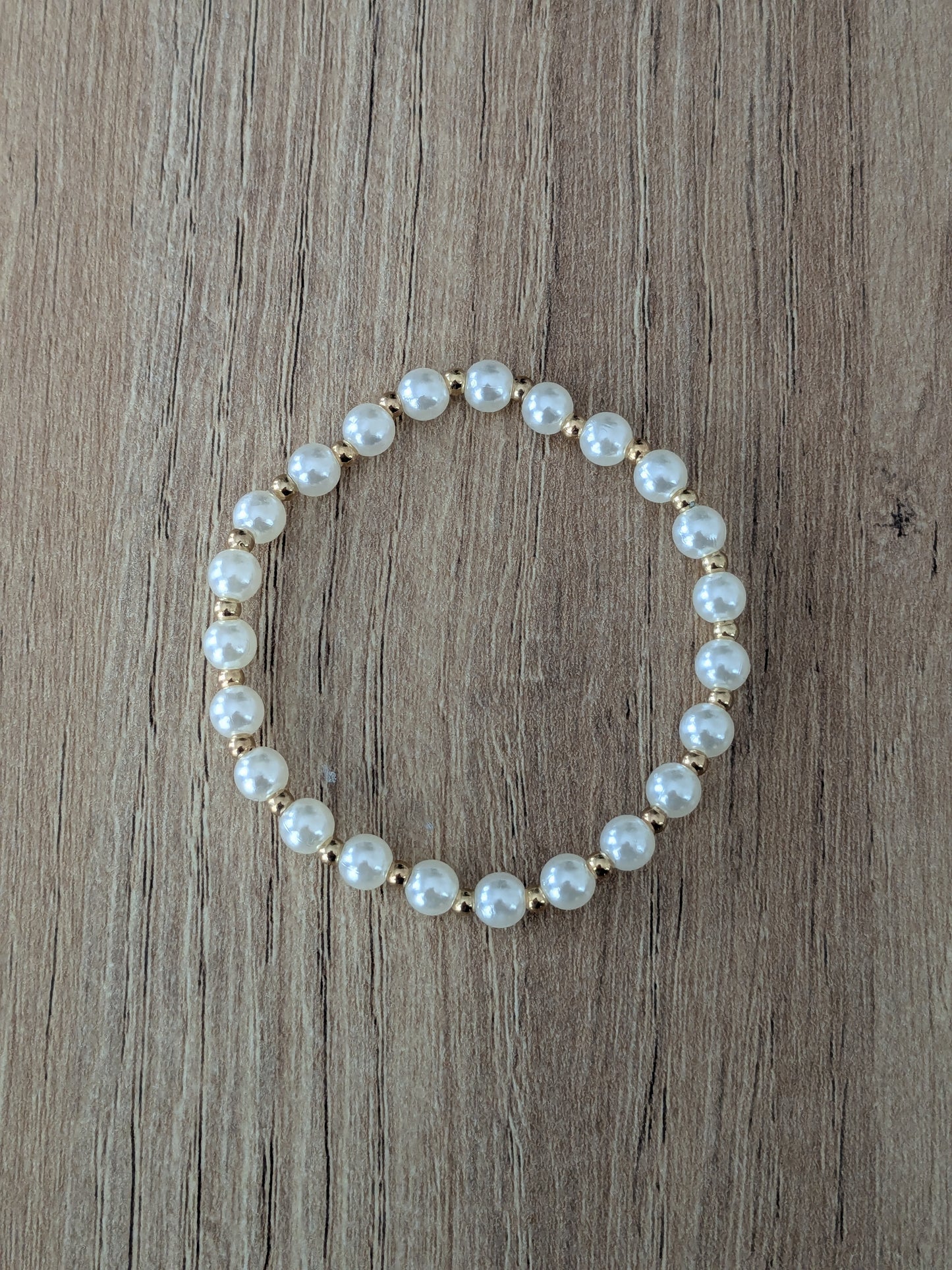 Bracelet perles imitation crème