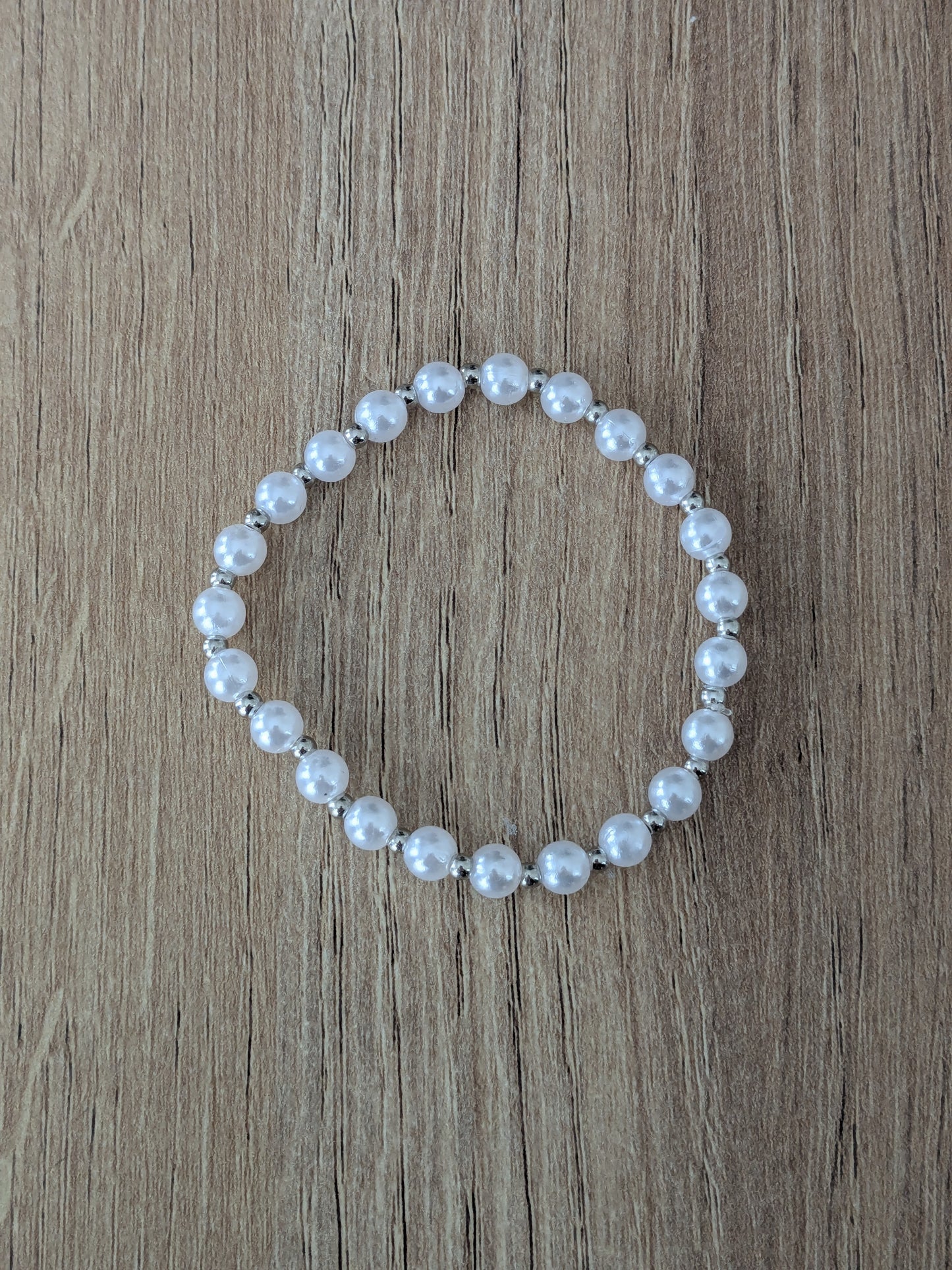 Bracelet perles imitation blanc