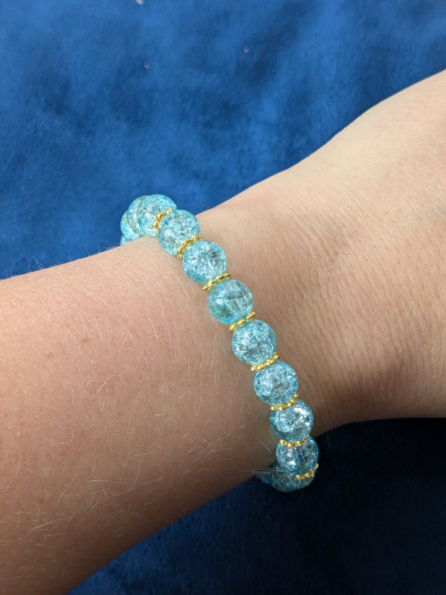 Bracelet perles verre craquelé bleu turquoise