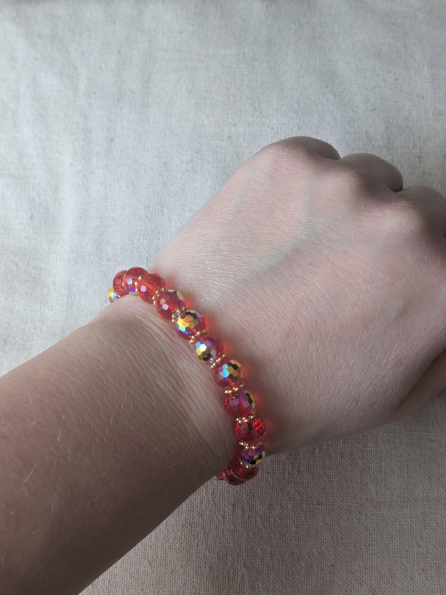 Bracelet perles verre facetté rouge