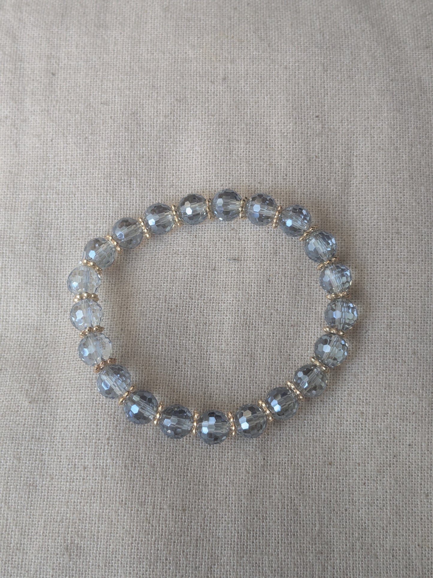 Bracelet perles verre facetté bleu glacier