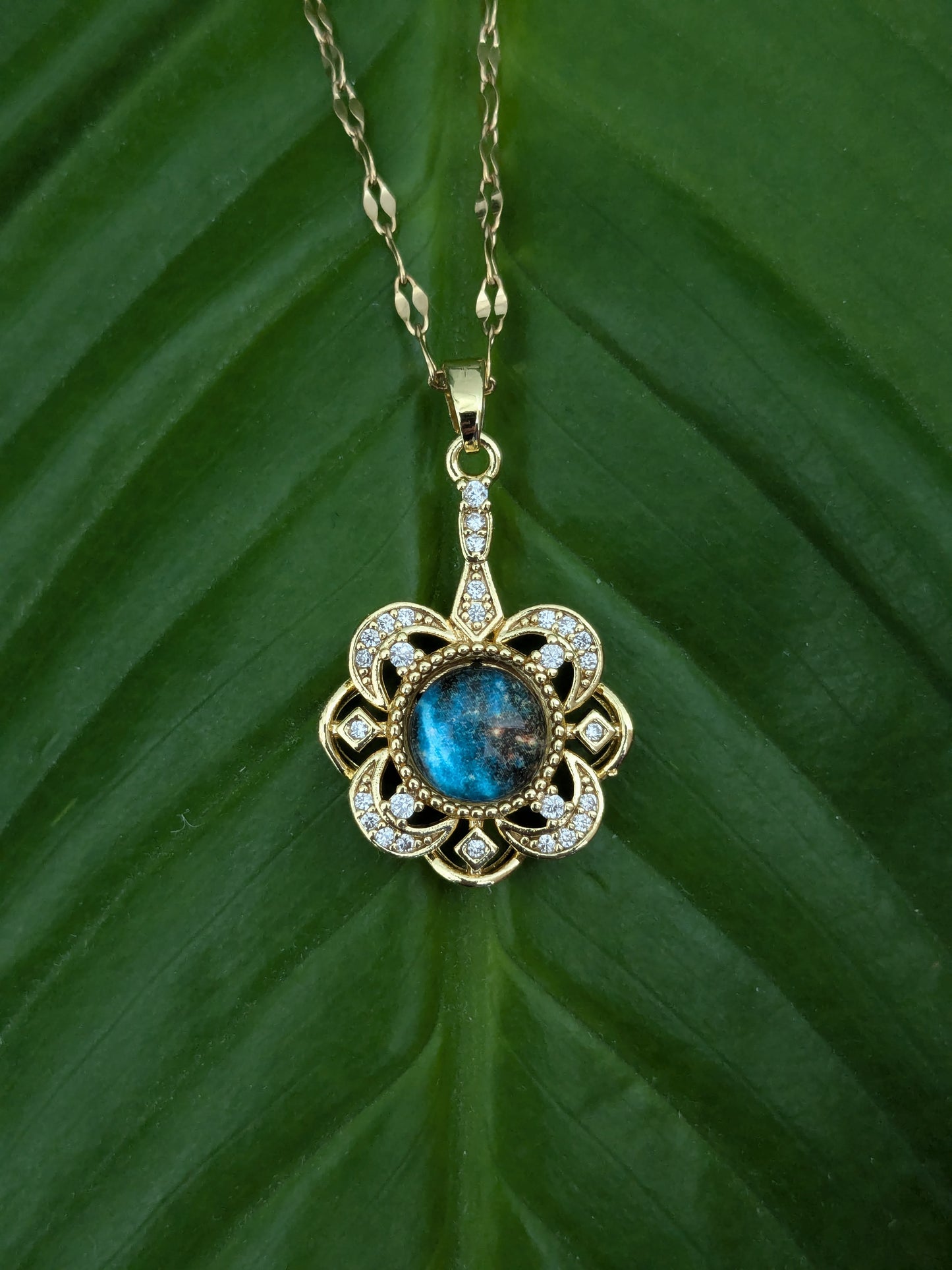 Collier Fleur Planète