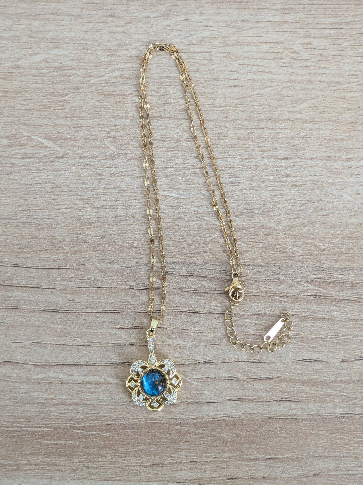 Collier Fleur Planète