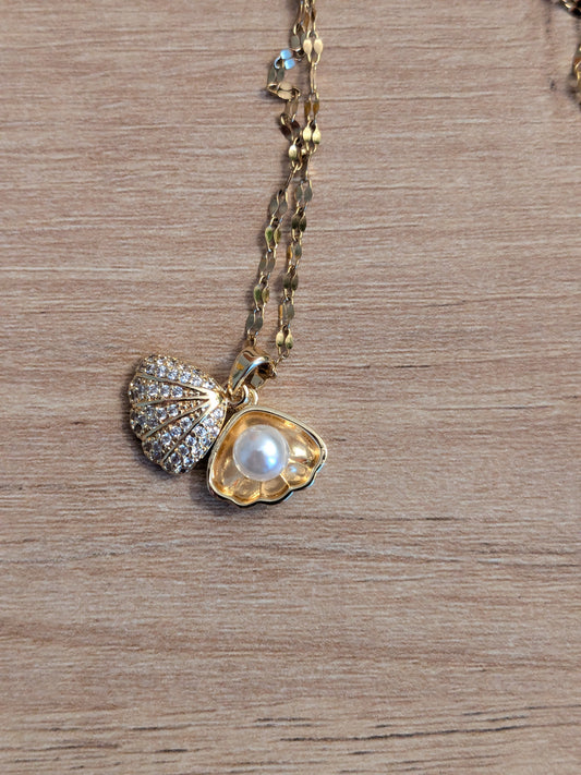 Collier Coquillage et Perle