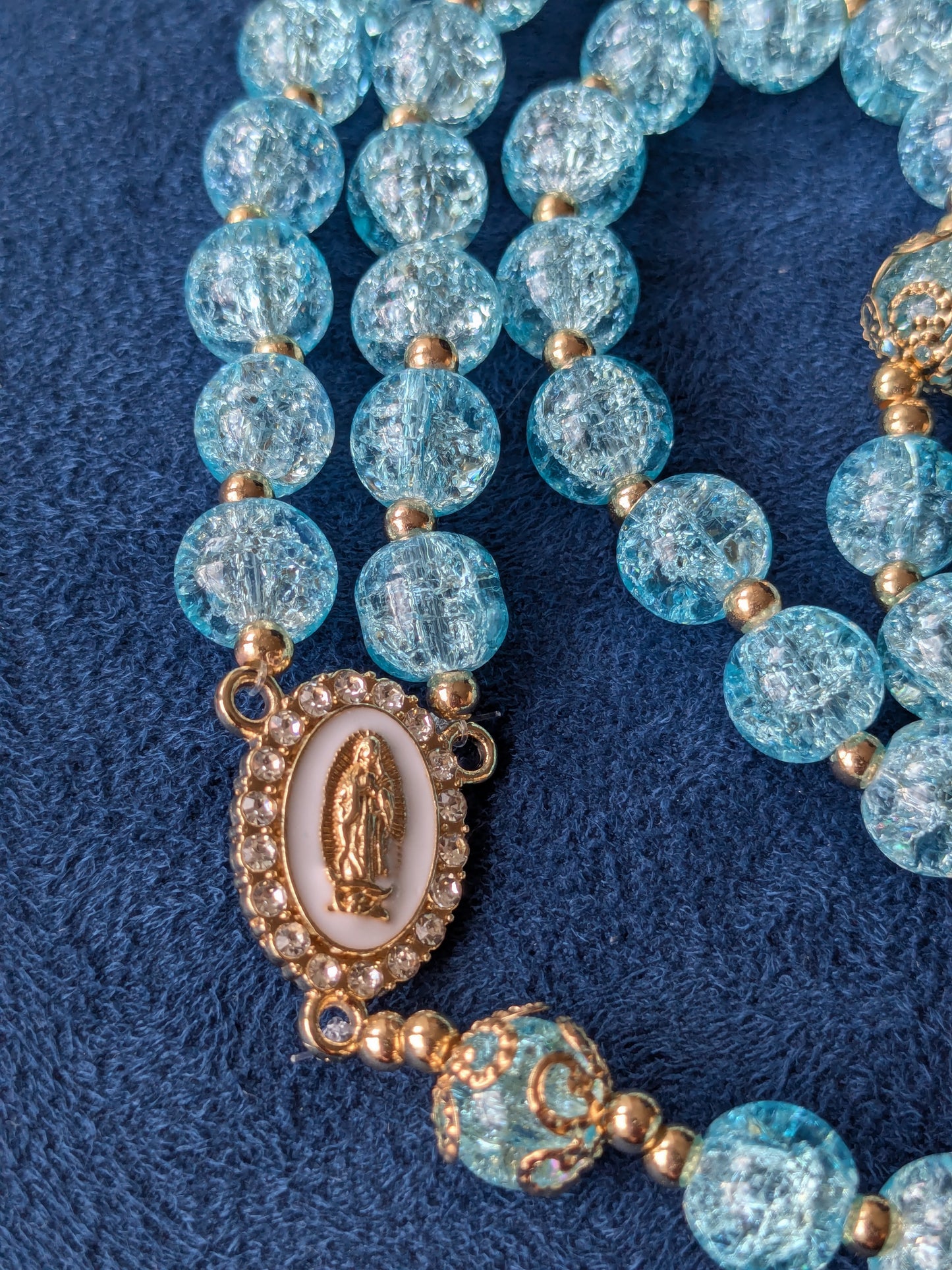 Chapelet en verre bleu turquoise