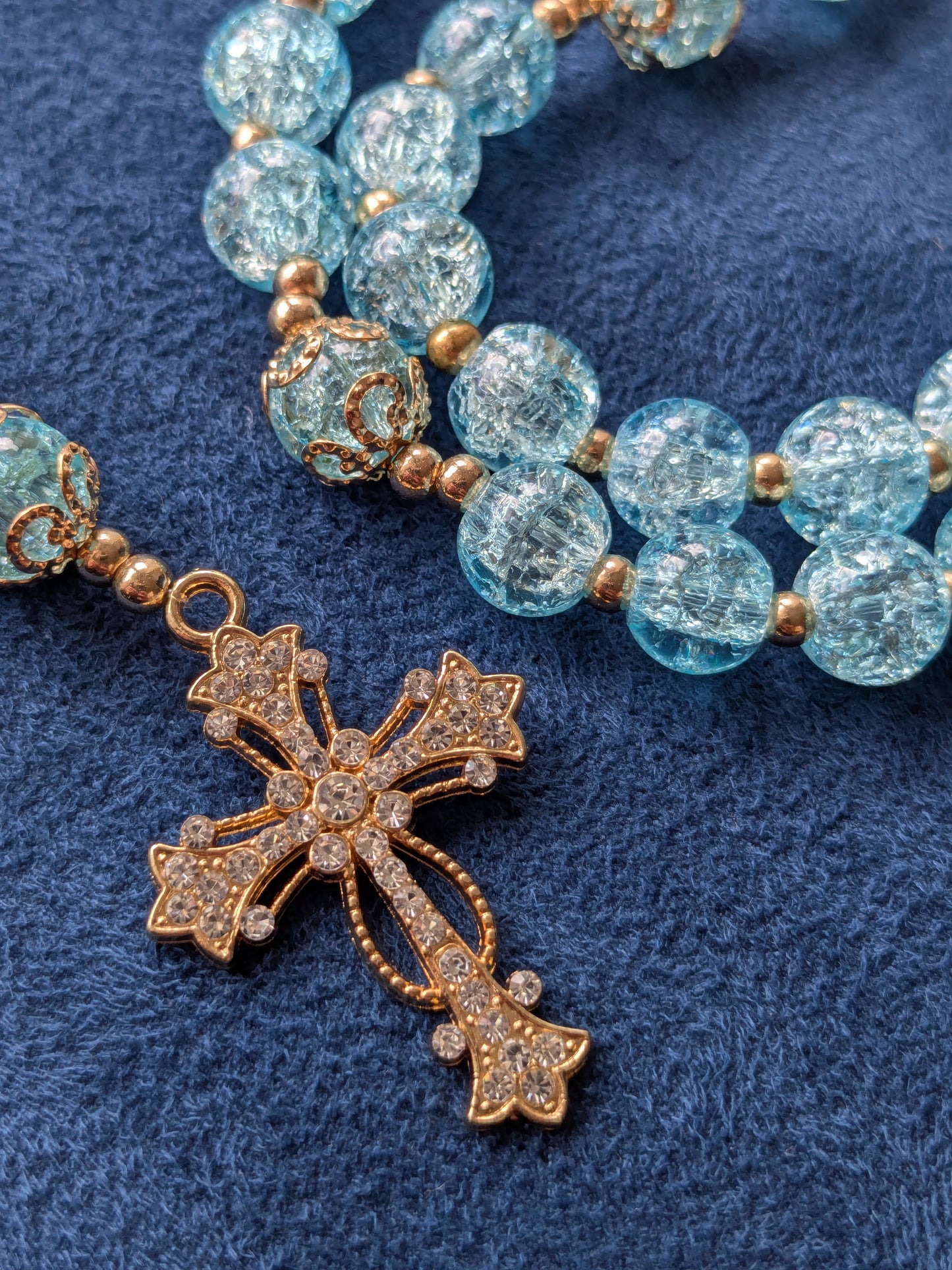 Chapelet en verre bleu turquoise