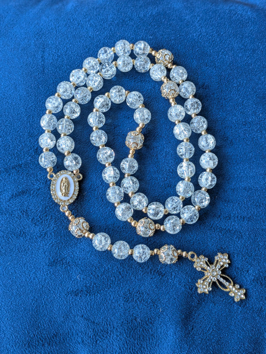 Chapelet en verre blanc