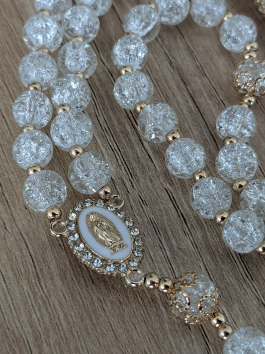 Chapelet en verre blanc