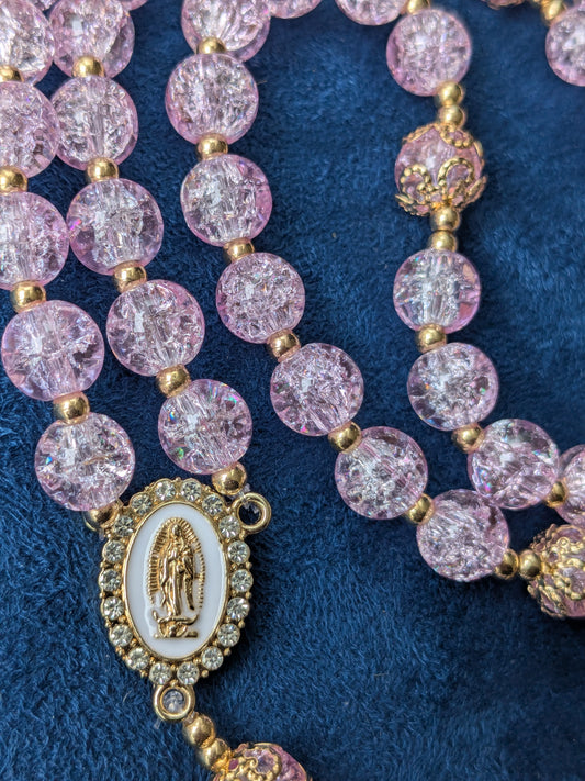 Chapelet en verre violet clair