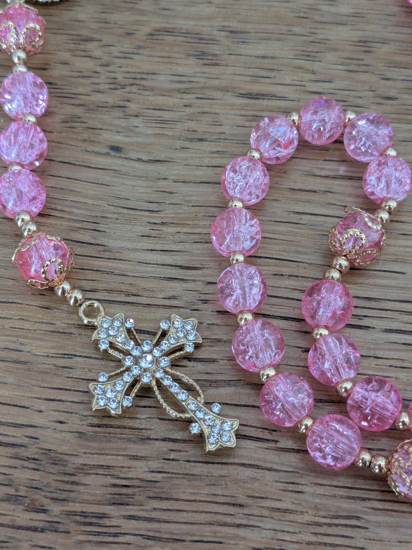 Chapelet en verre rose doré