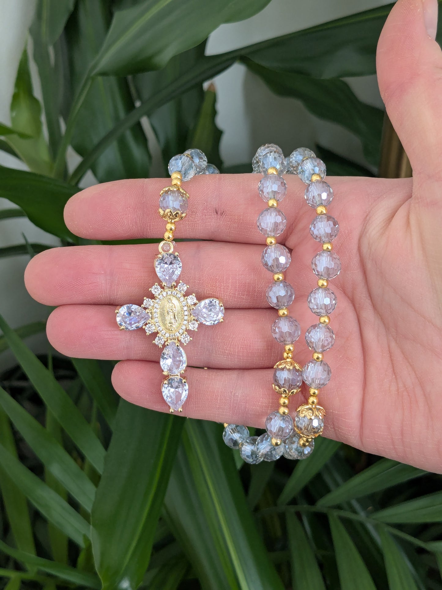 Chapelet facettées bleu glacier