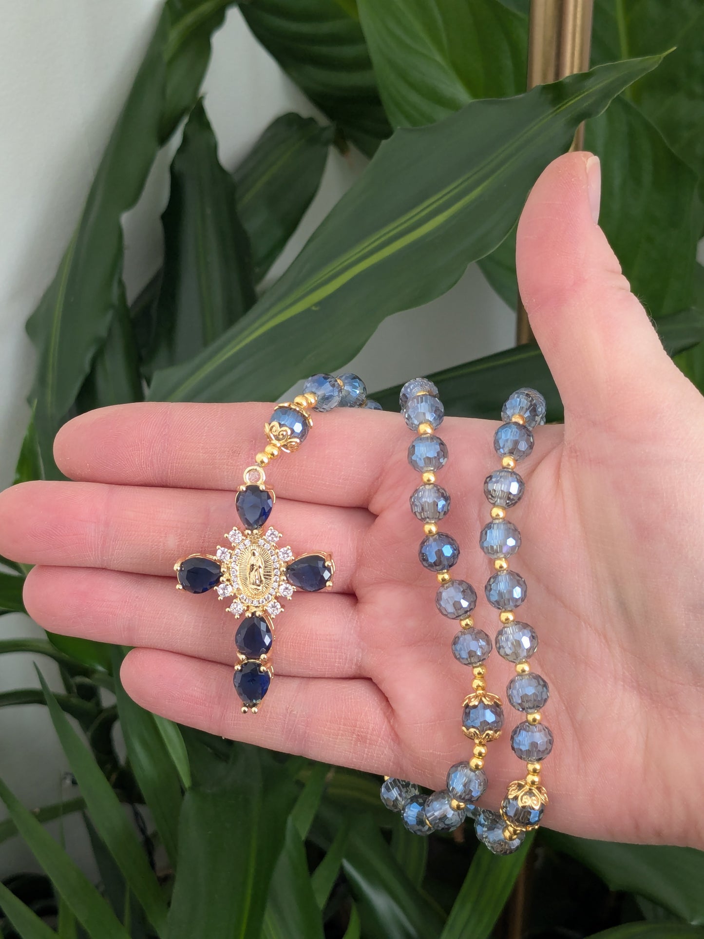 Chapelet facettées bleu gris