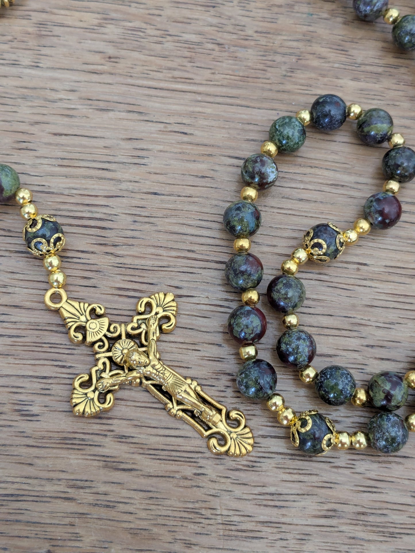 Grand chapelet Catholique en Jaspe Sang de Dragon