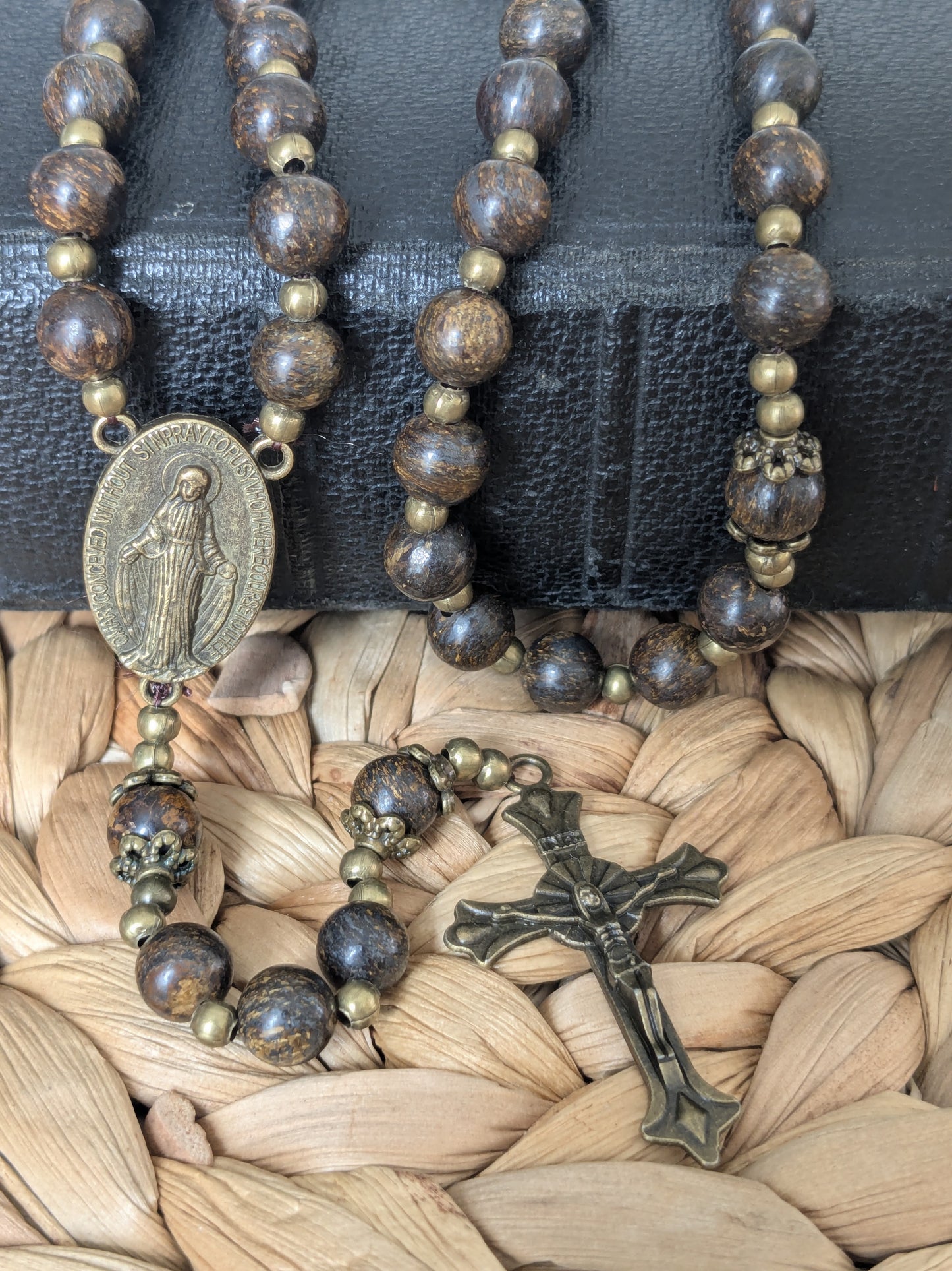 Petit chapelet en Bronzite