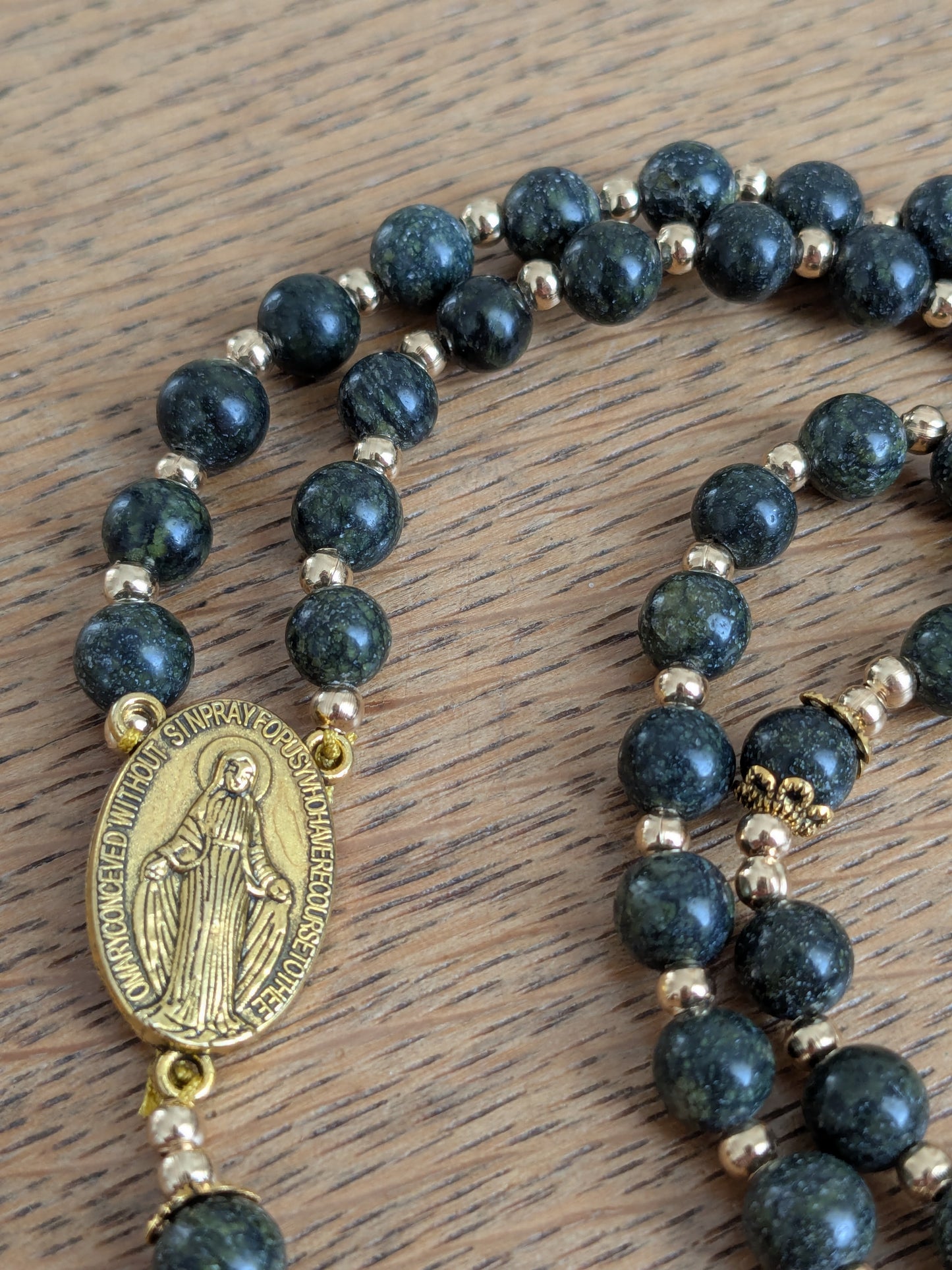 Petit chapelet en Serpentine de Russie