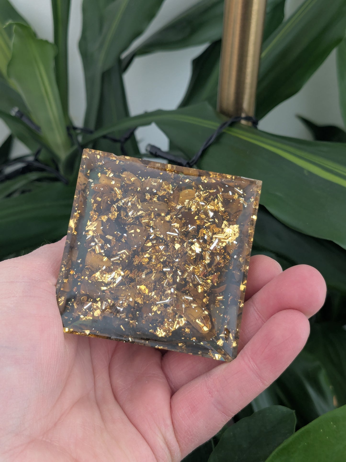 Orgonite Améthyste - Oeil de tigre - Aventurine verte