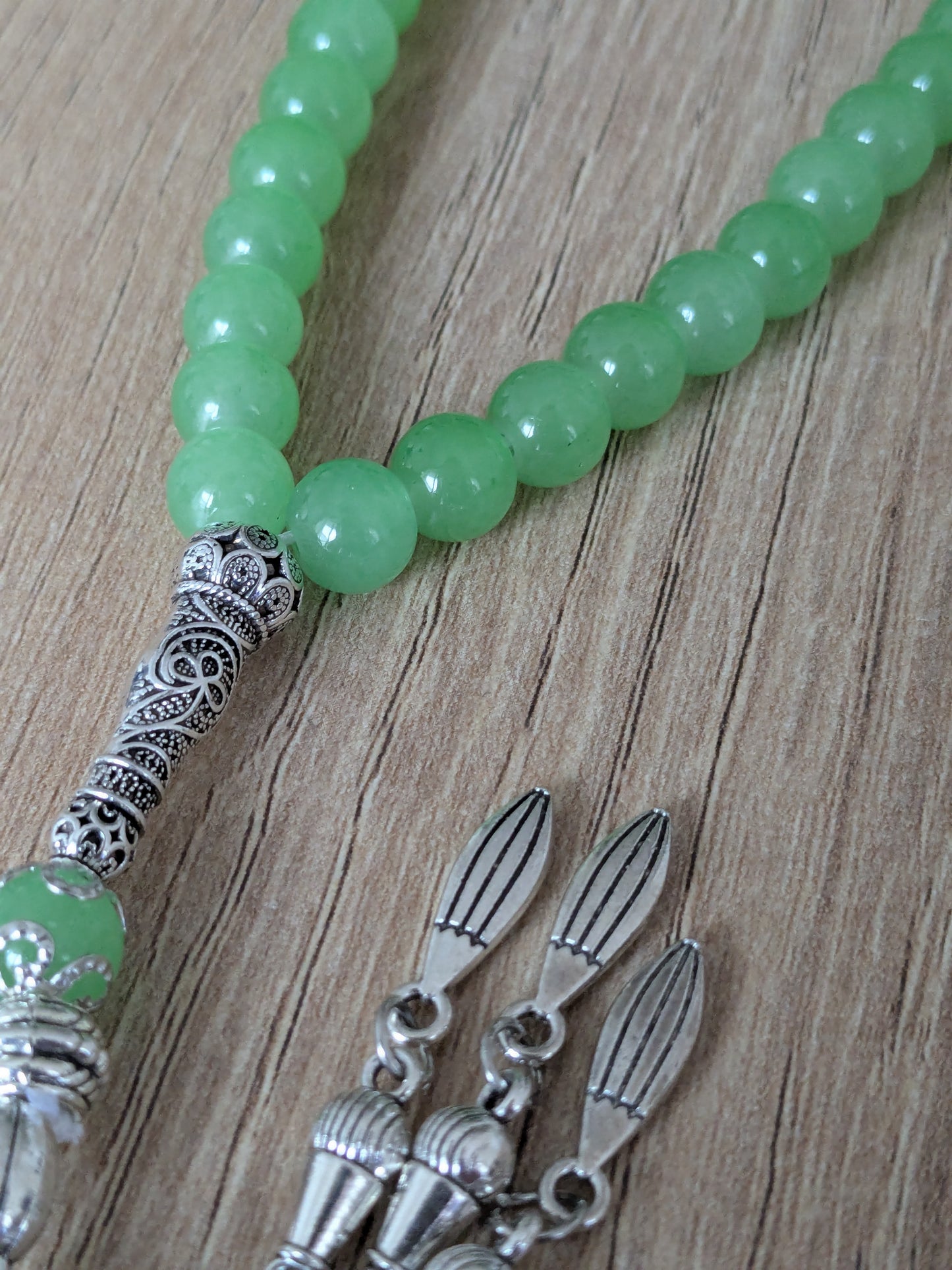 Petit misbaha en verre vert