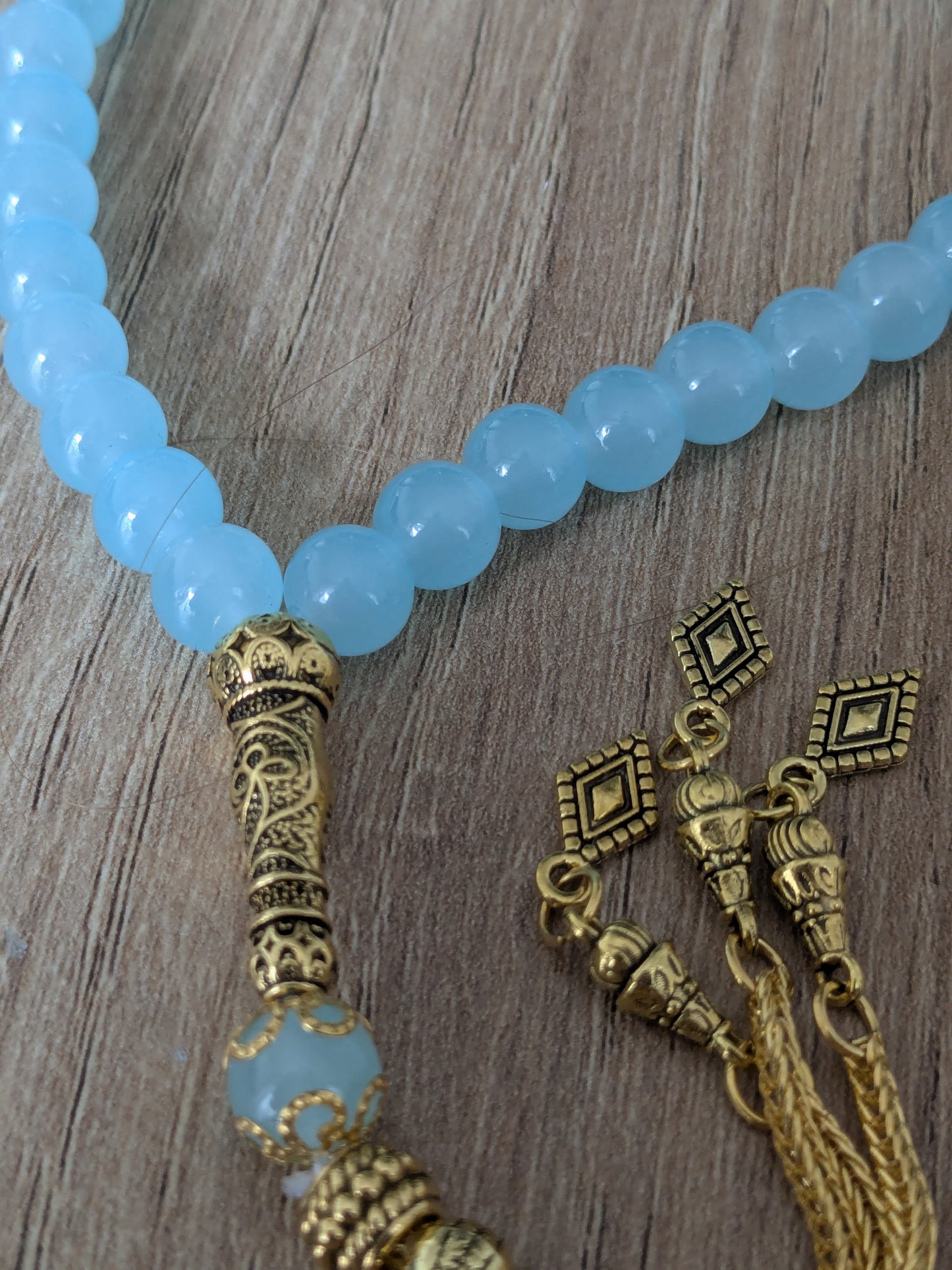 Petit misbaha en verre bleu clair