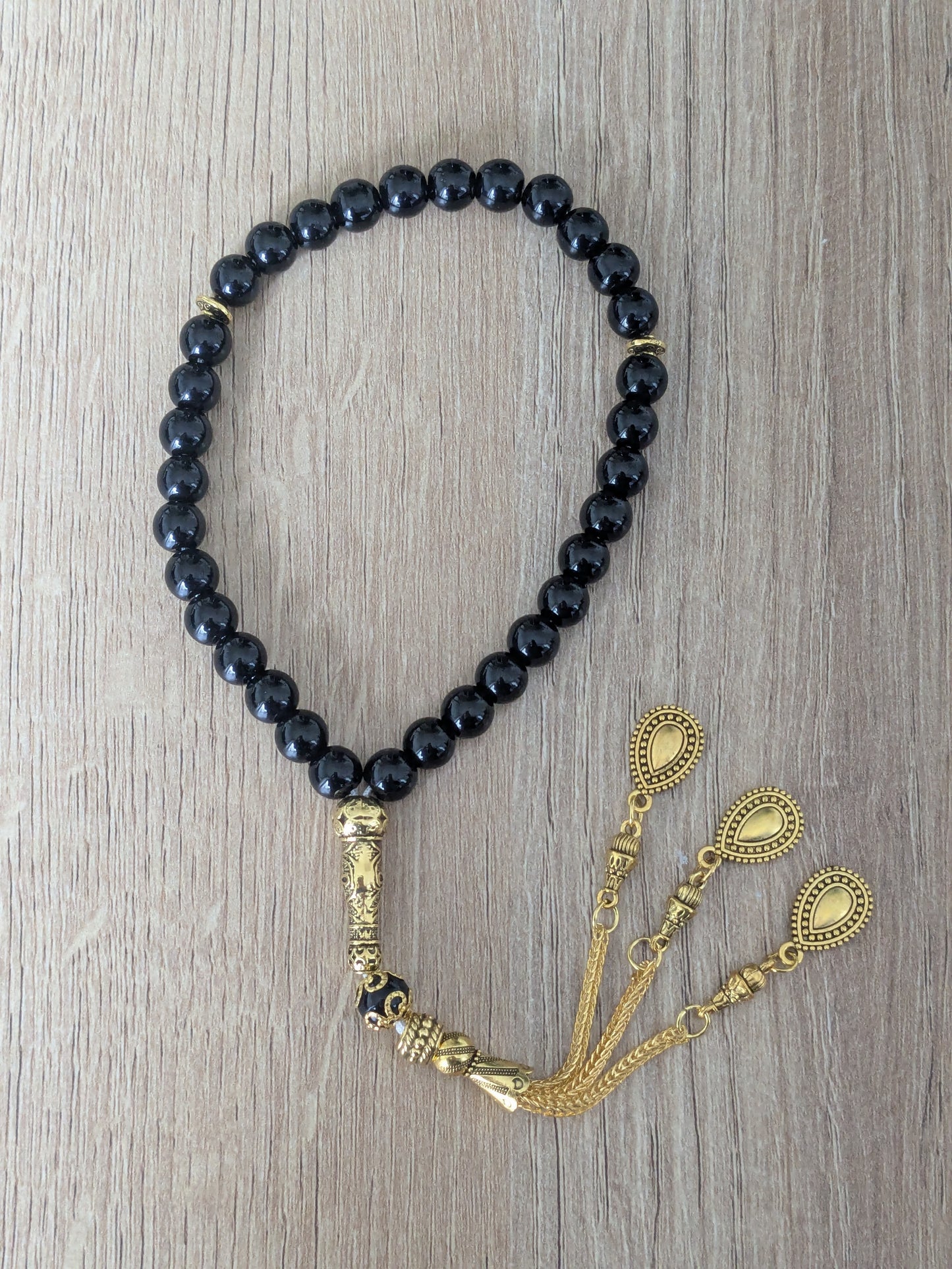 Petit misbaha en verre noir