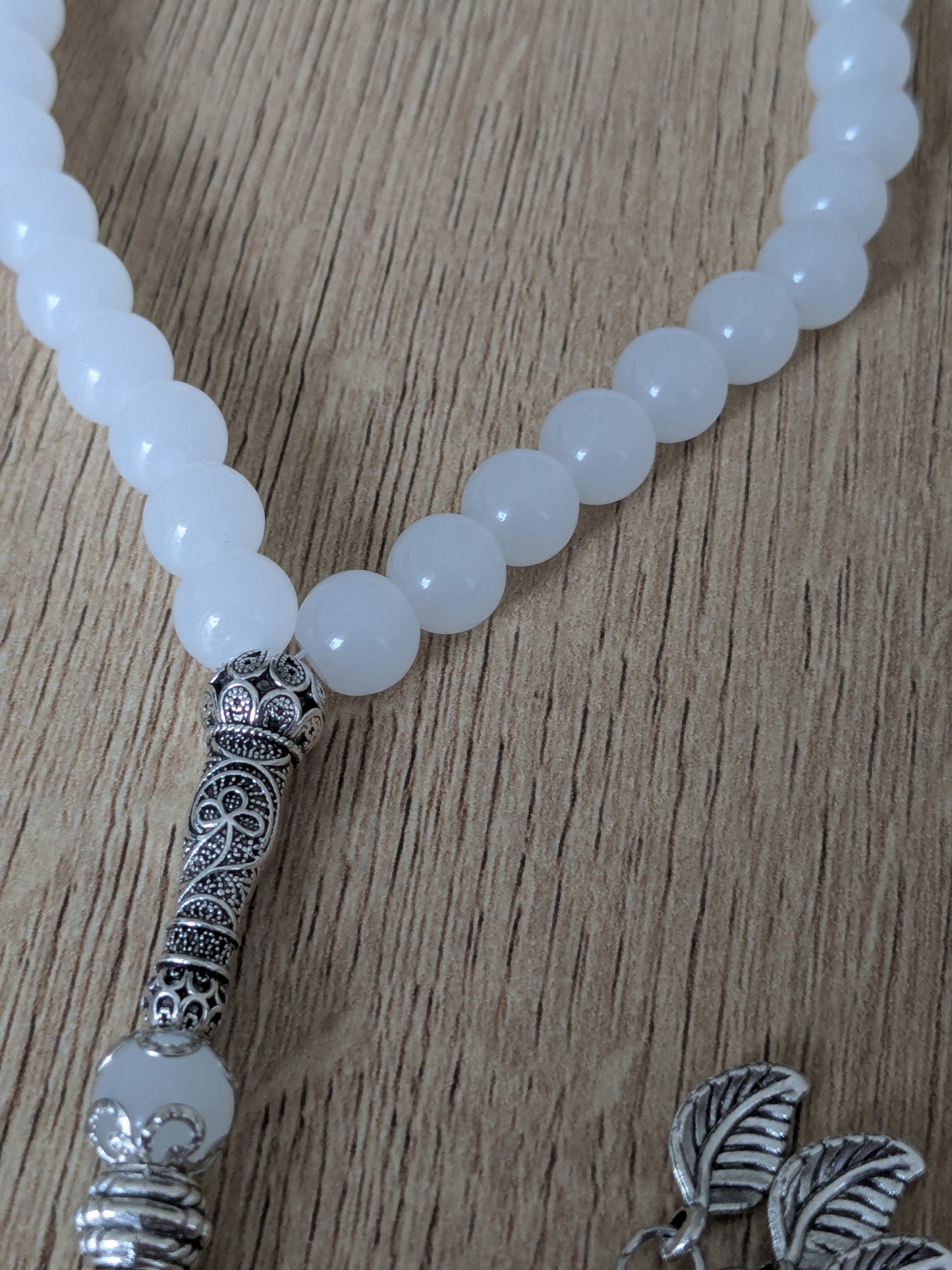 Petit misbaha en verre blanc