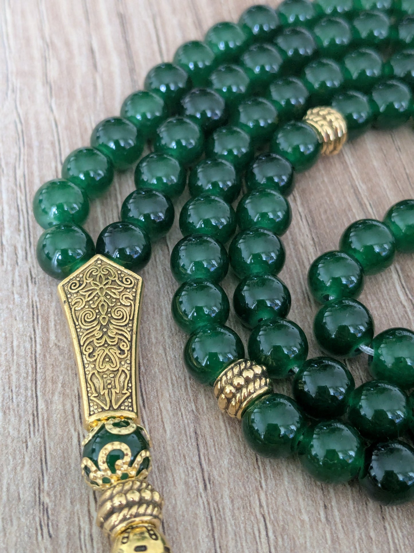 Grand misbaha en verre vert foncé