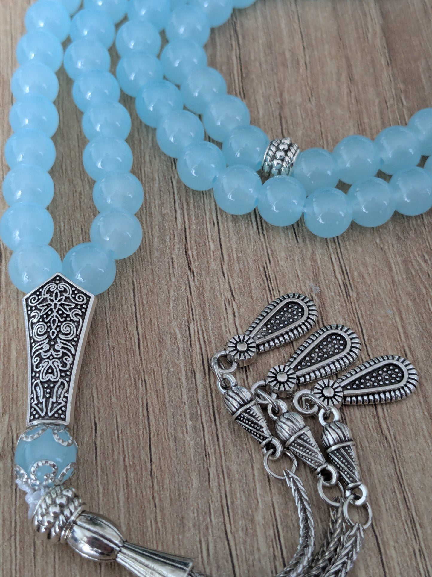 Grand misbaha en verre bleu clair