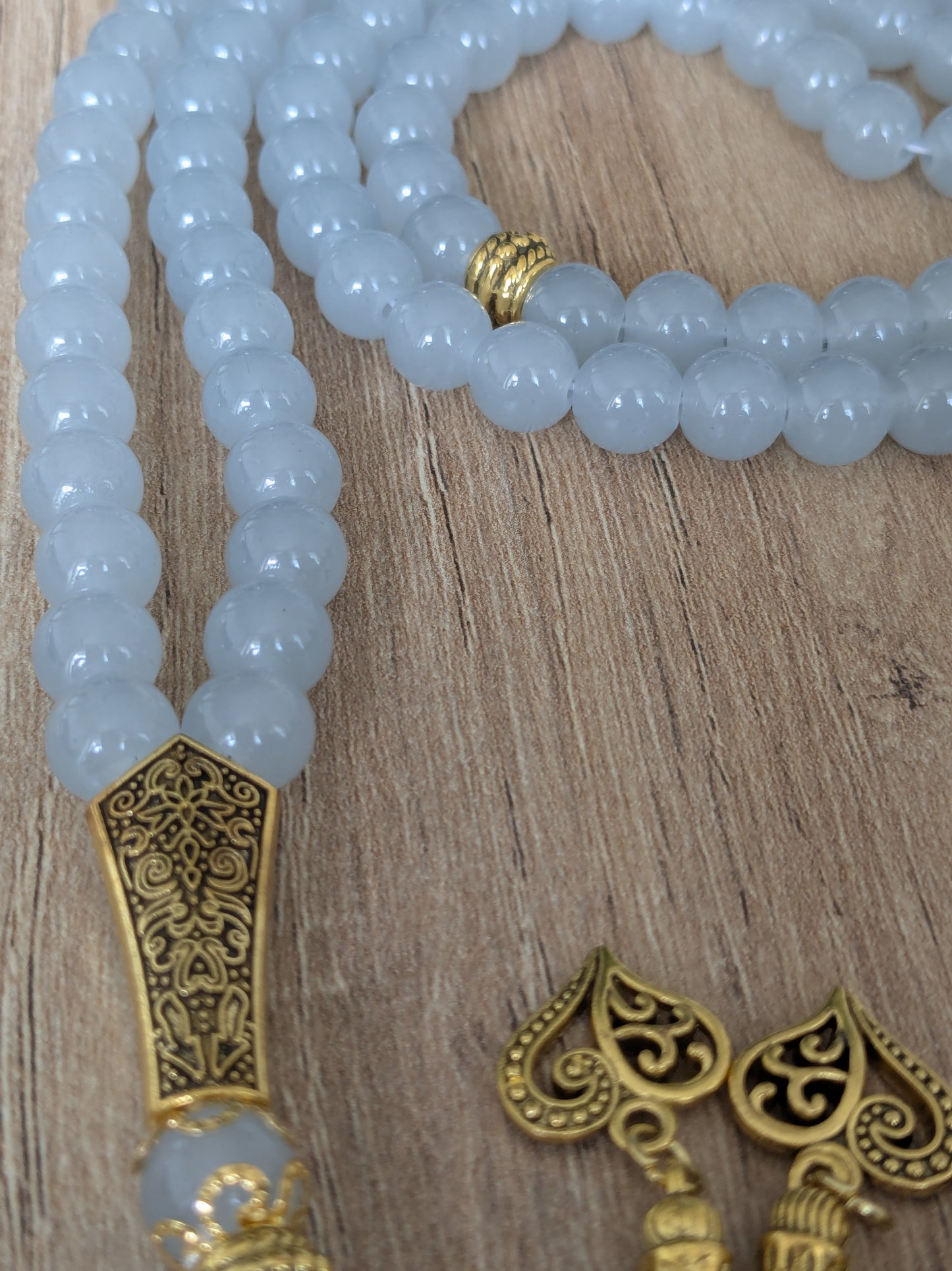 Grand misbaha en verre gris