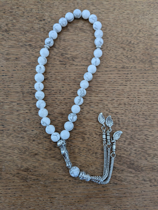Petit misbaha en Howlite blanche