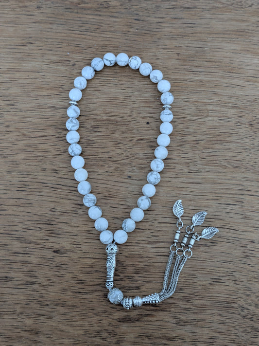 Petit tasbih en Howlite blanche